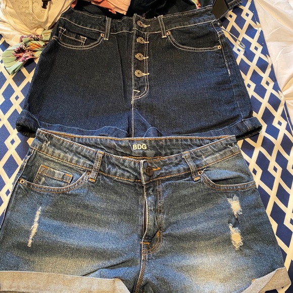 Jean Shorts - Picture 3 of 11